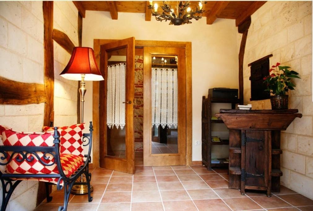 Hotel Rural En Las Cascadas De Tobera Esterno foto