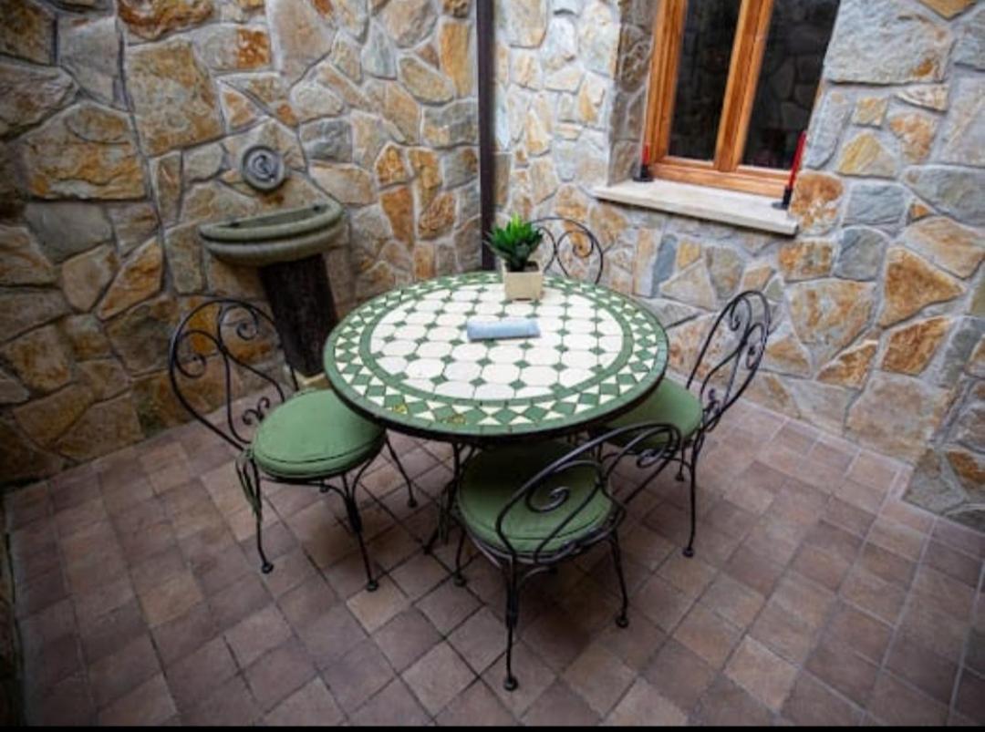 Hotel Rural En Las Cascadas De Tobera Esterno foto