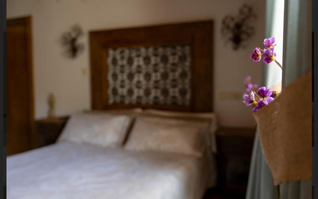 Hotel Rural En Las Cascadas De Tobera Esterno foto